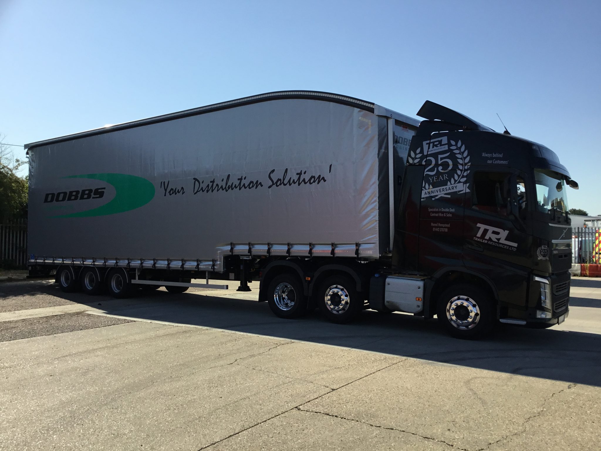 Dobbs adds three double deckers and six new DAFs to fleet thumbnail image