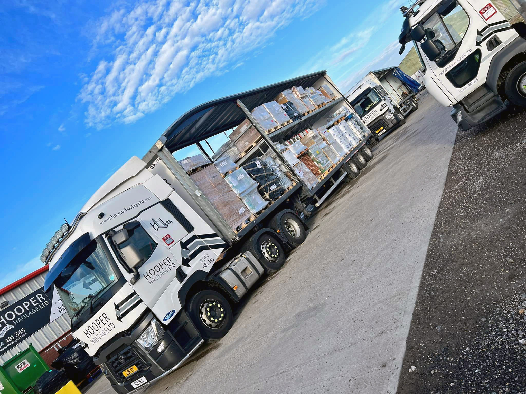 It’s a family affair as Hooper Haulage joins Pallet-Track thumbnail image