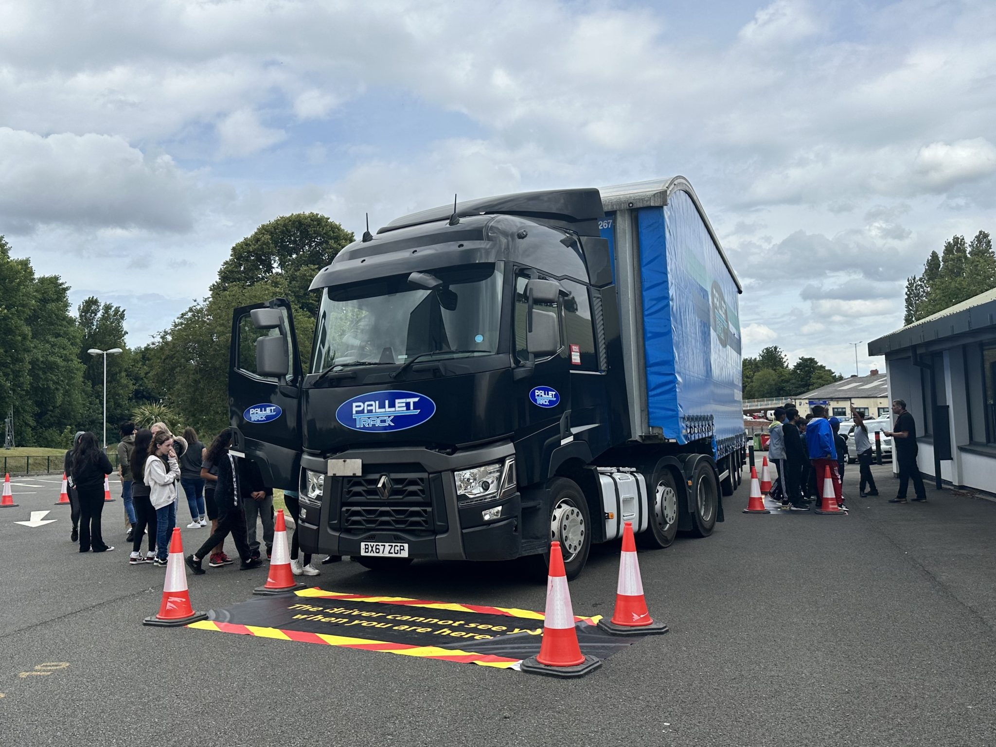 Wolverhampton pupils get in the driving seat for road safety training thumbnail image